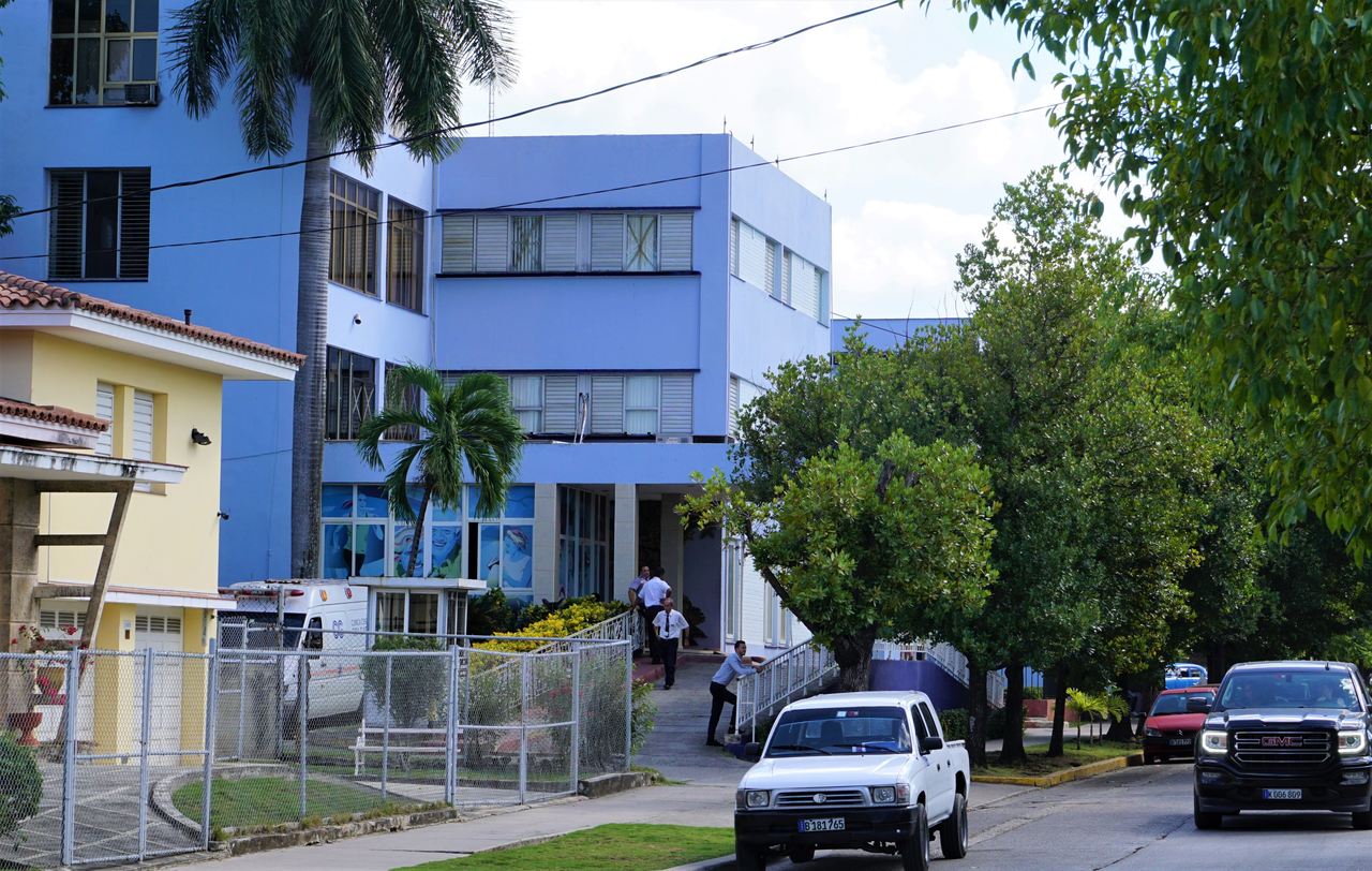 szpitale dla turystów na Kubie - CIria Garcia w Hawanie